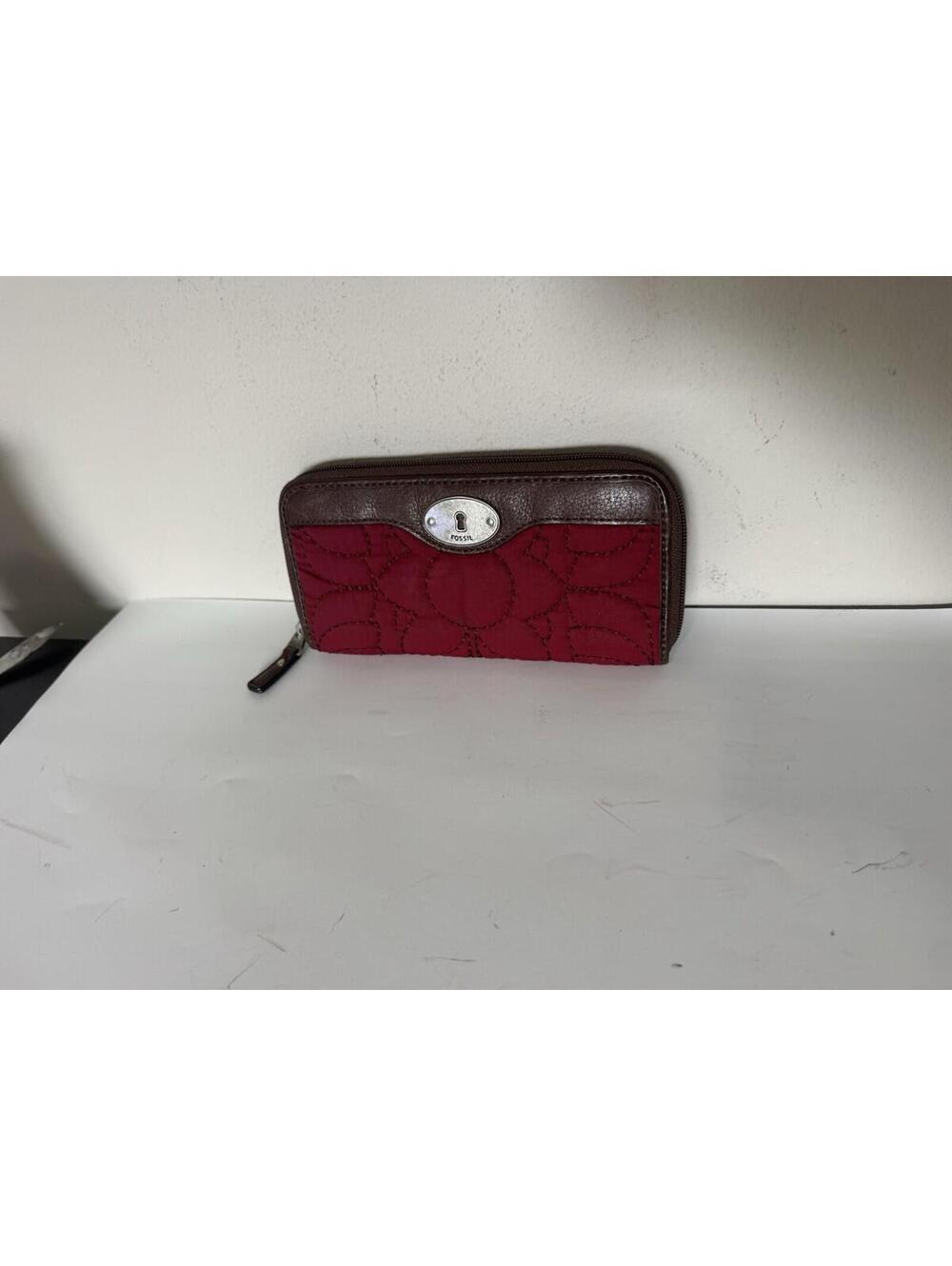 Fossil Key-Per Zip Around Wallet Red Canvas Brown Leather Trim Organizer EUC